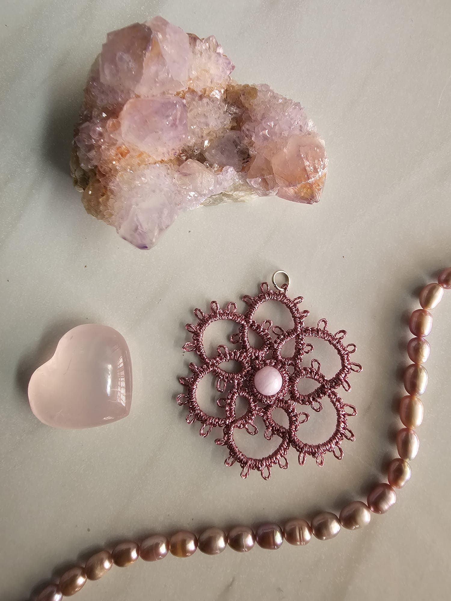 Rosone Grande Con Quarzo Rosa — Ciondolo